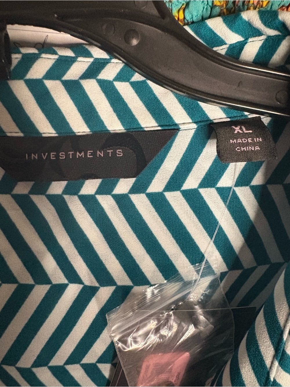 Investments Teal and White Chevron Blouse - Picture 4 of 6